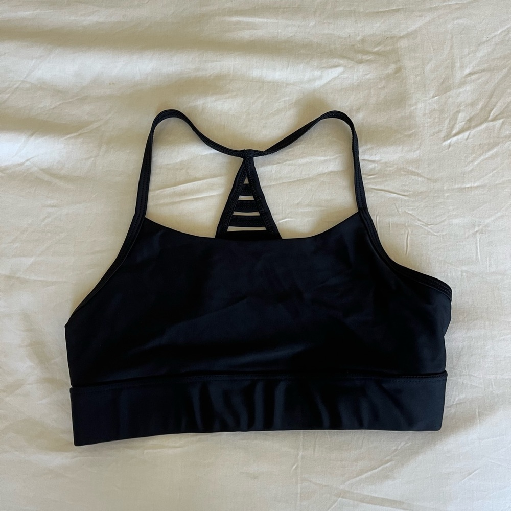 Onzie Elevate Yoga Bra In Black